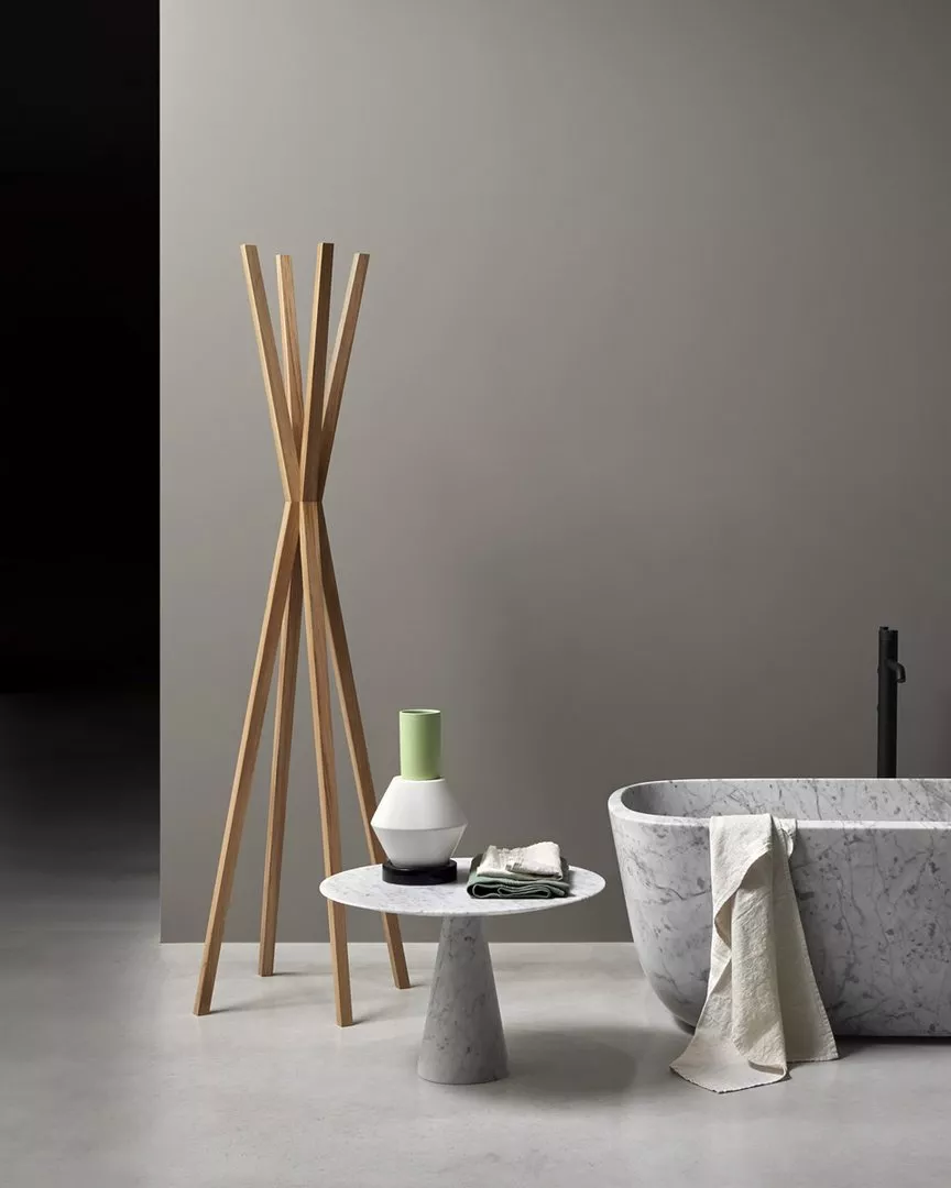 antoniolupi EXTRO Kleiderständer aus Eichenholz, Breite: 40cm, Höhe: 160cm, Tiefe: 40cm, rovere naturale-EXTRO-ROVERE-NATURALE