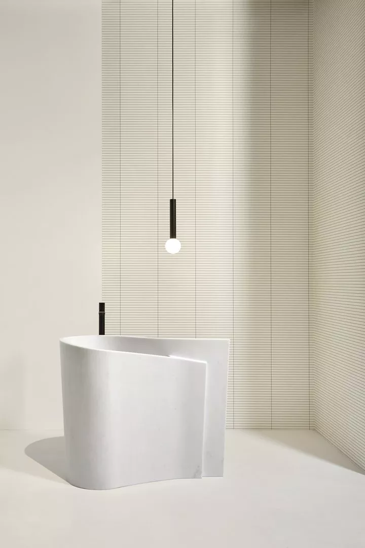 antoniolupi WAVE freistehendes Waschbecken aus Marmor, 103x45x85cmWAVE-ACQUABIANCA
