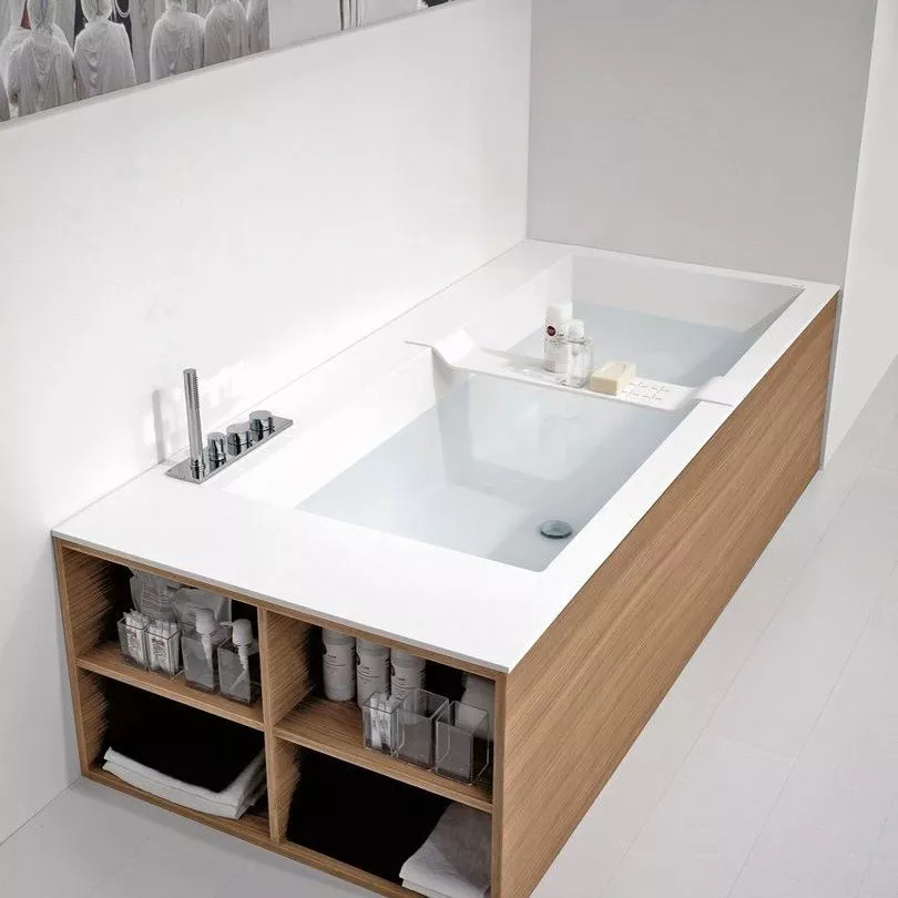 antoniolupi BIBLIO Badewanne mit Armaturenrand hinten und seitlichen Ablagefächern mit Holzverkleidung, 190x80x53,5cm, Version links, rovere naturale, Ablaufgarnitur weiß matt-BIBLIO44_ROVERE_NATURALE_SX