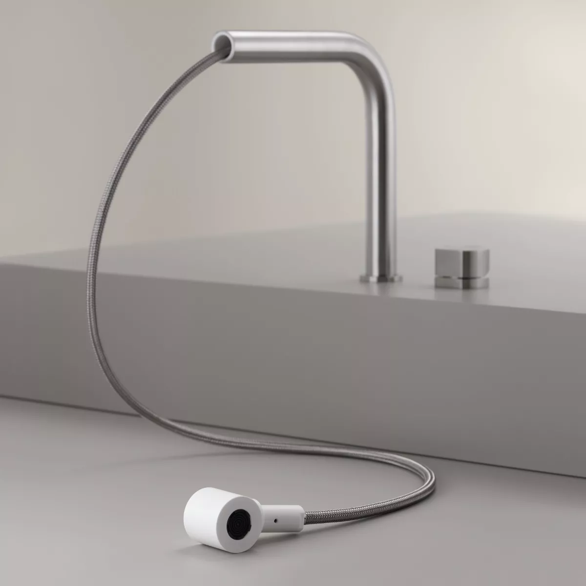 ceadesign NEUTRA Zweiloch-Mischer mit schwenkbarem und abnehmbarem Auslauf zur Unterfenster-Montage, herausziehbare Handbrause, Ausladung: 265mm, edelstahl satiniert-NEU55S