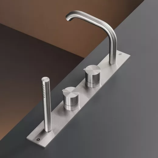 cea MIL 28 Wannen-Thermostat für Randmontage mit 2-Wege-Umstellung, Auslauf und Stabhandbrause, edelstahl satiniert-MIL28S
