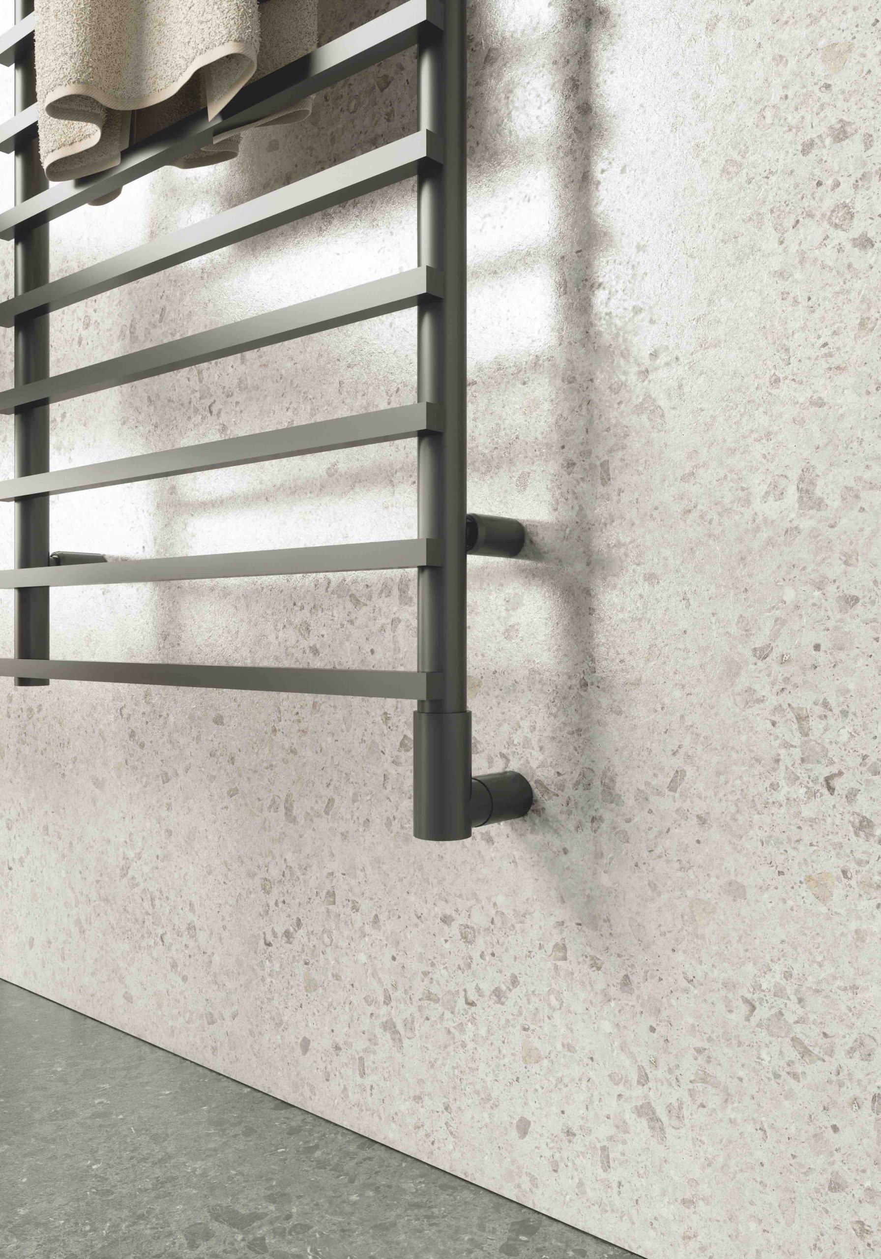 Tubes Radiatori SMART K elektrischer Handtuchwärmer mit Design-Verschlusskappe und Standard-Halterung, Breite: 40cm, Höhe: 77,9cm, lackiert nach Kategorie C0-SM15KEL#080040T5ST-C0