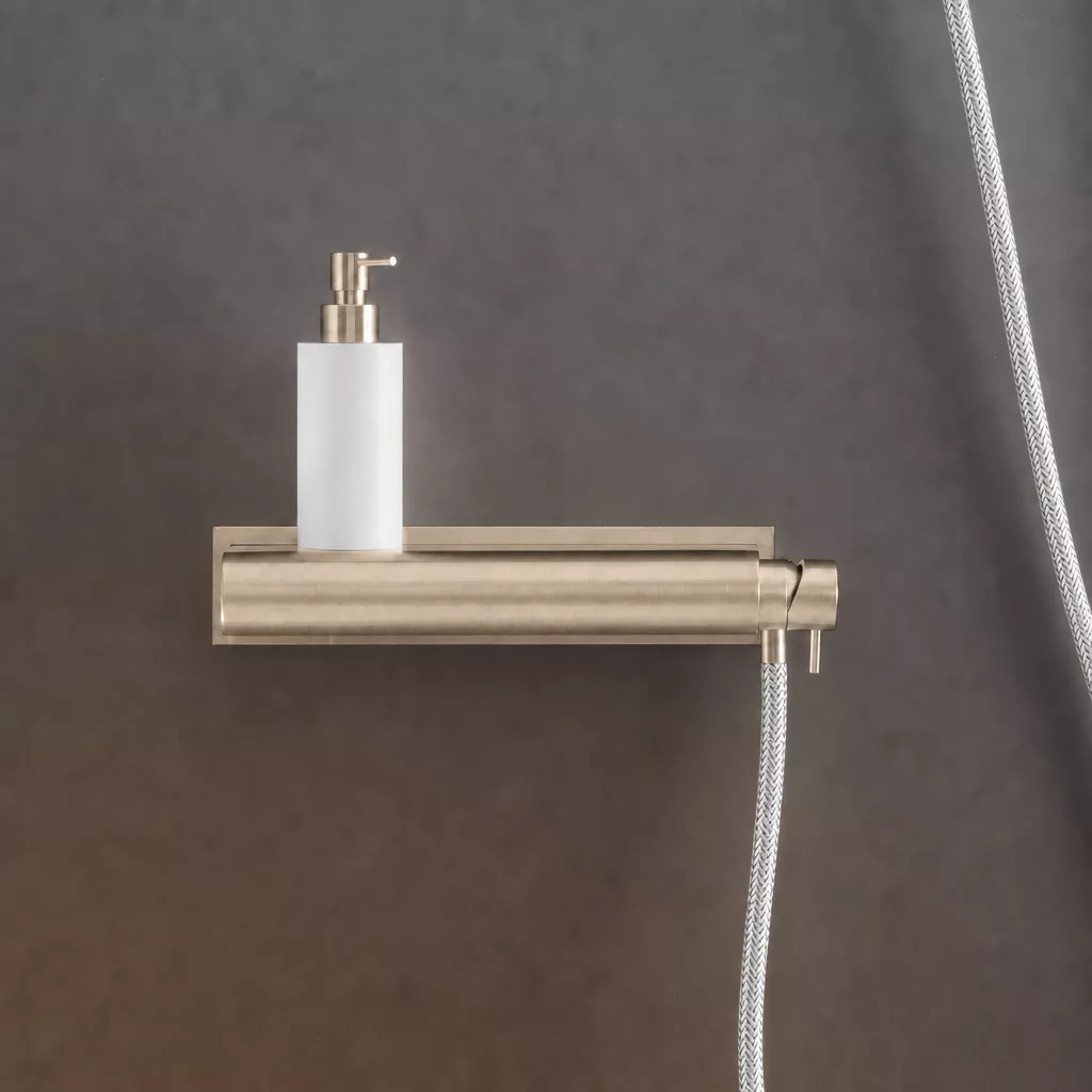 cea MIL 98 Aufputz-Brause-Eingriffmischer mit Rundkopf-Handbrause aus Delrin®, Durchmesser: 96mm, Schlauchfarbe edelstahl, light gold satiniert - MIL98IXS cea MIL 98 Aufputz-Brause-Eingriffmischer mit Rundkopf-Handbrause aus Delrin®, Durchmesser: 96mm, Schlauchfarbe edelstahl, light gold satiniert - MIL98IXS