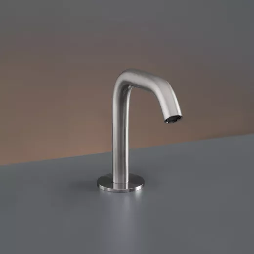 cea MIL 68 schwenkbarer Standauslauf, H:130mm, edelstahl satiniert-MIL68S