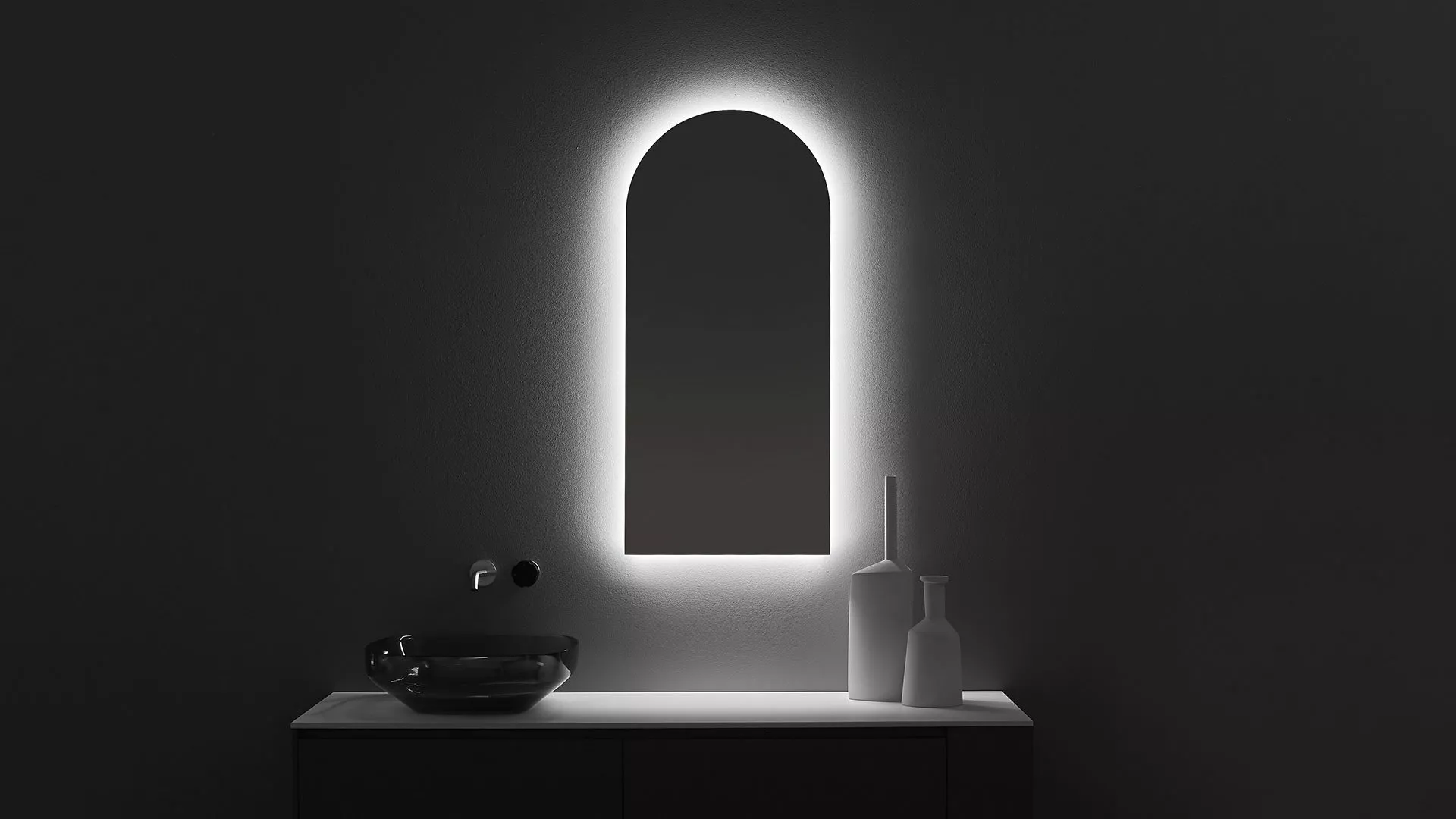 antoniolupi USB LED-Spiegel, Breite: 108cm, Höhe 50cm, oben abgerundet, Lichtfarbe: 4000K, neutralweiß-USB20108W-4000