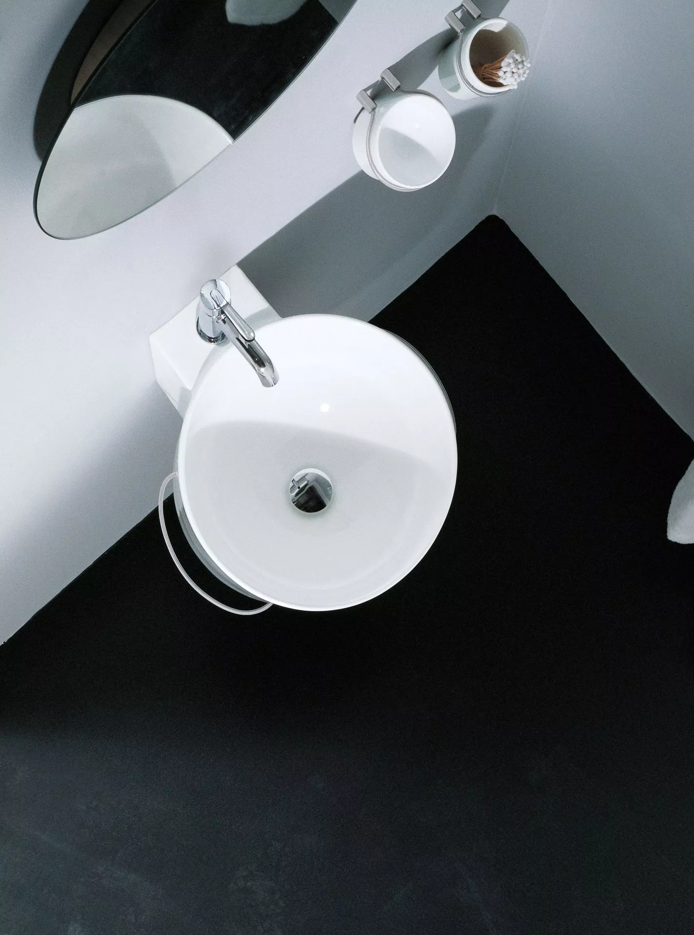 Agape BUCATINI Wandbecken aus Schamotte mit Handtuchhalter, Breite: 40,5cm, Tiefe: 49cm, Höhe: 33,5cm, mit 1 Hahnloch, Handtuchhalter weiß, Becken weiß - ACER0740NZB