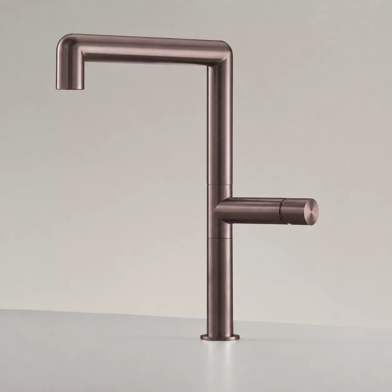 ceadesign CARTESIO Waschtisch-Eingriffmischer mit schwenkbarem Auslauf, Ausladung: 225mm, bronze satiniert - CAR01ZS ceadesign CARTESIO Waschtisch-Eingriffmischer mit schwenkbarem Auslauf, Ausladung: 225mm, bronze satiniert - CAR01ZS