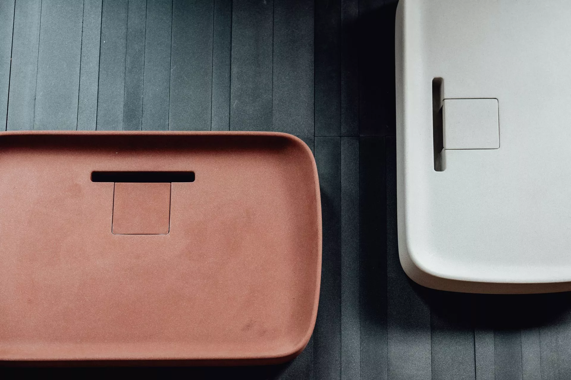 Agape PETRA Aufsatzbecken aus Zement, Breite: 64cm, Tiefe: 42cm, Höhe: 9,5cm, ziegelrot - ACER092730