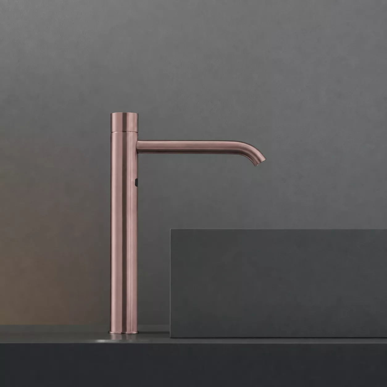 cea MIL 017 berührungslose Waschtischarmatur mit Temperaturregulierung, Höhe: 315mm, bronze satiniert - MIL017ZS cea MIL 017 berührungslose Waschtischarmatur mit Temperaturregulierung, Höhe: 315mm, bronze satiniert - MIL017ZS