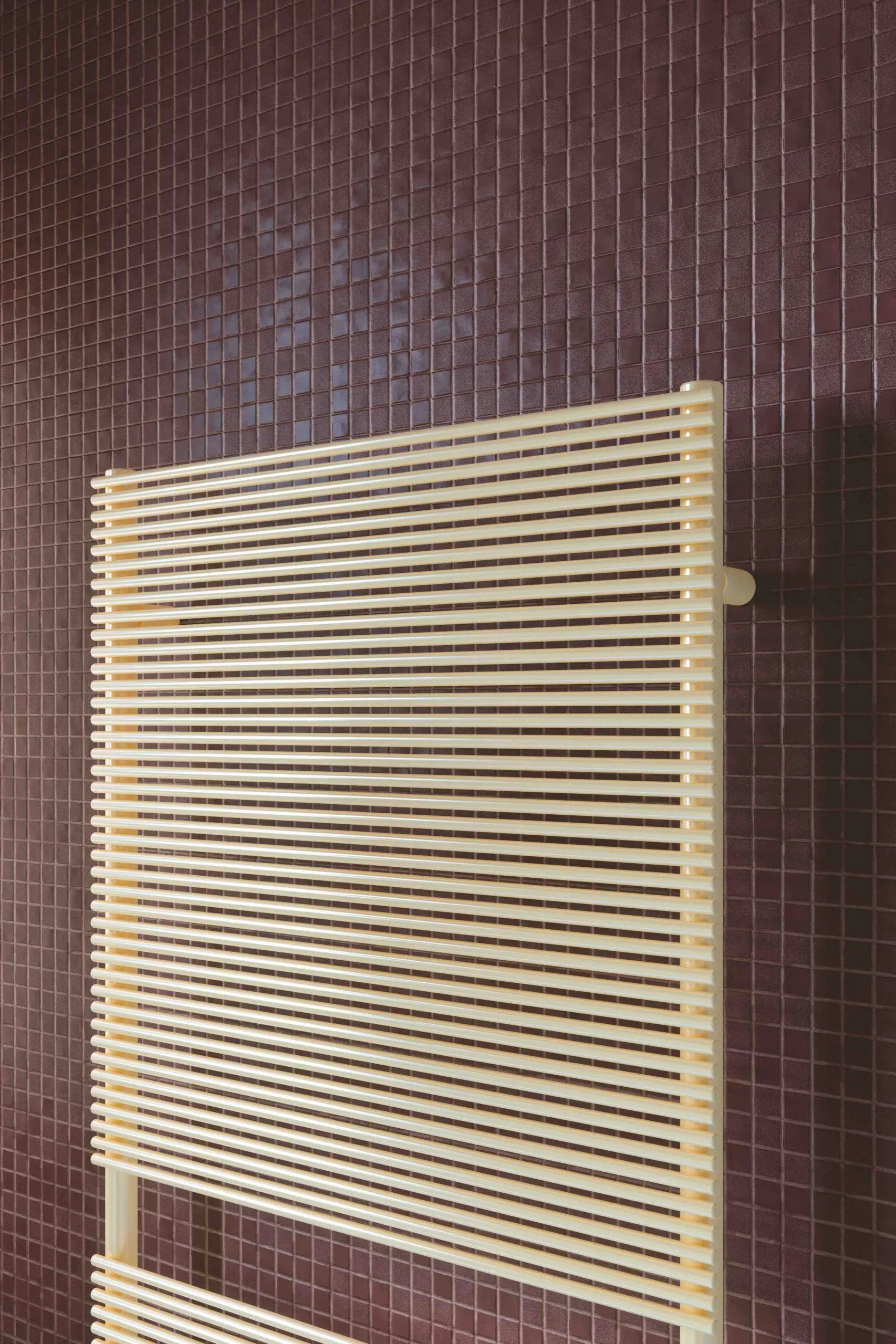 Tubes Radiatori BATH 10 elektrischer Handtuchwärmer mit Design-Verschlusskappe und Standard-Halterung, Breite: 60cm, Höhe: 181cm, galvanisierte Oberfläche nach Kategorie G5-BA10ELG#180060T0ST-G5