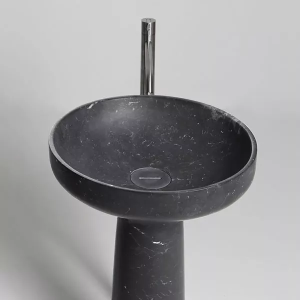antoniolupi AGO freistehendes Waschbecken aus Marmor, D:50cm, H:85cm, nero marquinia, Ablaufgarnitur nero marquinia-AGO185_NEROMARQUINIA