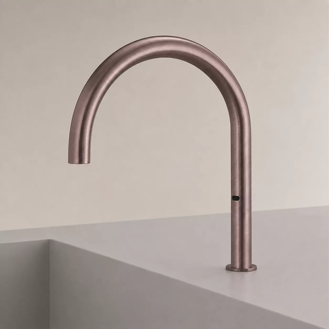 ceadesign FRE145RS schwenkbare Armatur mit Anwesenheits-Infrarot-Sensor, Ausladung: 225mm, bronze satiniert - FRE145RZS ceadesign FRE145RS schwenkbare Armatur mit Anwesenheits-Infrarot-Sensor, Ausladung: 225mm, bronze satiniert - FRE145RZS