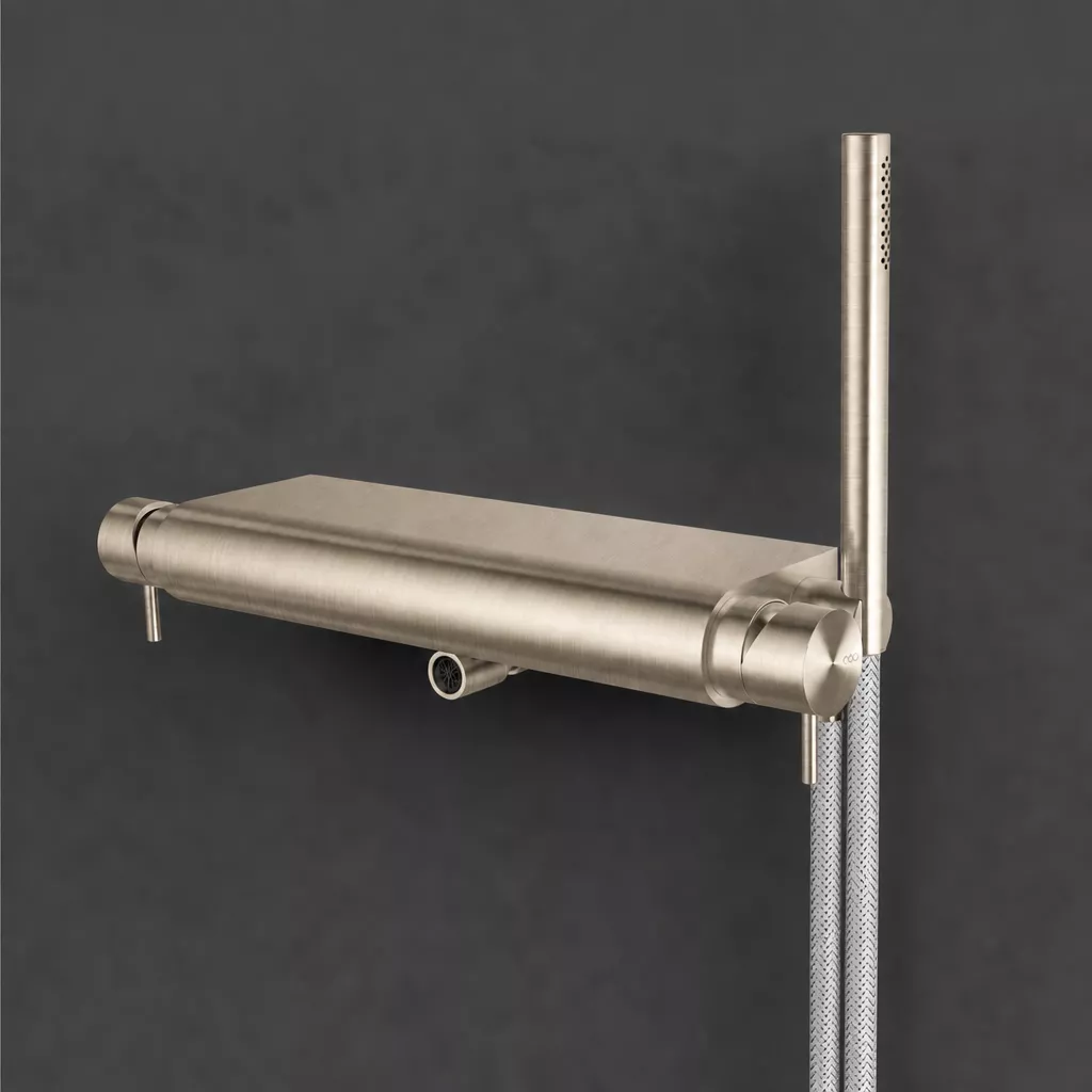 cea MIL 97 Aufputz-Wannen-Eingriffmischer mit Stabhandbrause, Schlauchfarbe edelstahl, light gold satiniert - MIL97IXS cea MIL 97 Aufputz-Wannen-Eingriffmischer mit Stabhandbrause, Schlauchfarbe edelstahl, light gold satiniert - MIL97IXS