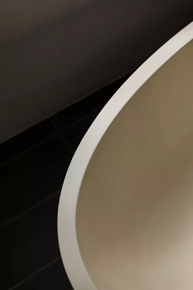 Agape SPOON XL freistehende Badewanne aus durchgefärbtem Cristalplant®, Breite: 180,9cm, Tiefe: 97,2cm, Höhe: 49cm, sandgrau - AVAS0916QQ