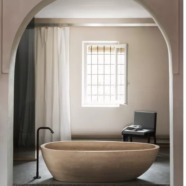 agape-spoon-badewanne-travertin-crema-di-roma