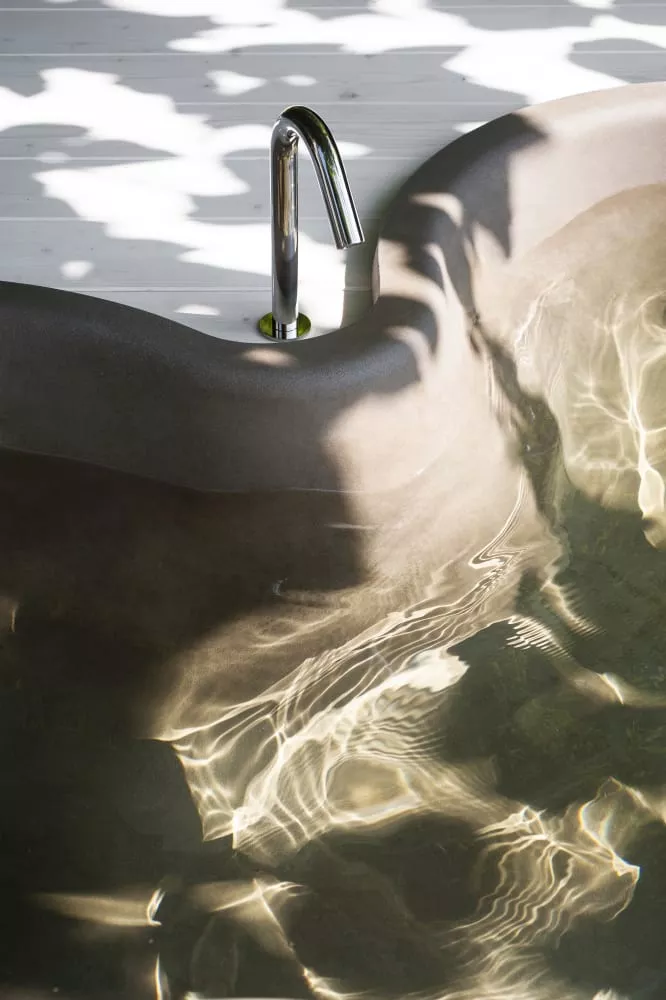 Agape DR Einbauwanne aus Solid Surface, Breite: 189,5cm, Tiefe: 139,5cm, Höhe: 56,5cm, mit Loch für interne Befüllung, inklusive Ablaufgarnitur mit Siphon, Wannenfarbe weiß matt - AVAS1089ZE Agape DR Einbauwanne aus Solid Surface, Breite: 189,5cm, Tiefe: 139,5cm, Höhe: 56,5cm, mit Loch für interne Befüllung, inklusive Ablaufgarnitur mit Siphon, Wannenfarbe weiß matt - AVAS1089ZE