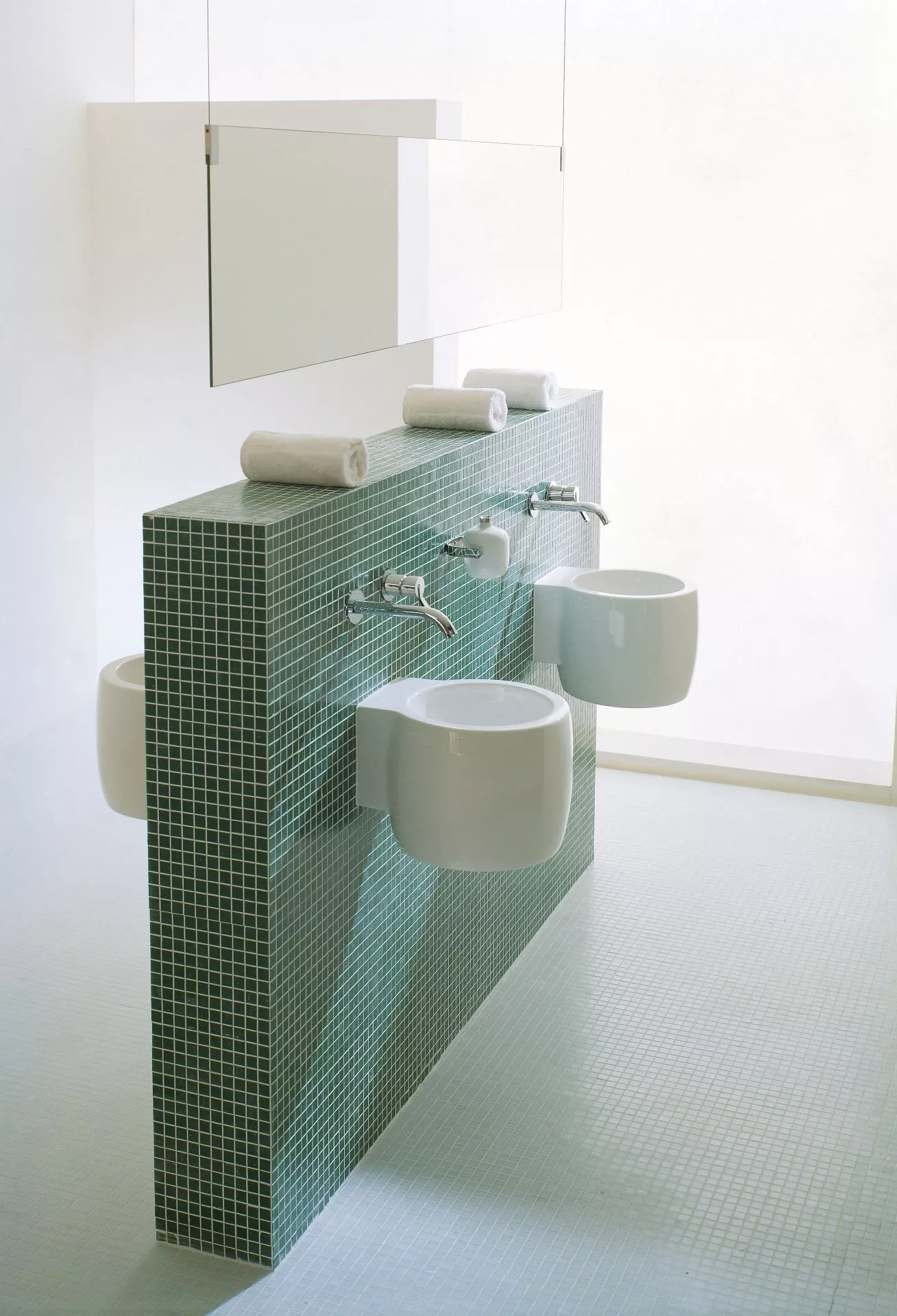 Agape CHEESE Wandbecken aus Schamotte mit Hahnloch, Breite: 34cm, Tiefe: 40,5cm, Höhe: 26cm, weiß - ACER0710NRZ