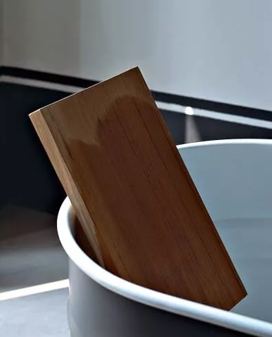 Agape VIEQUES Rückenlehne aus Iroko-Holz für die VIEQUES und VIEQUES XS Badewanne, Breite: 32cm, Höhe: 60cm - AVAS0970I