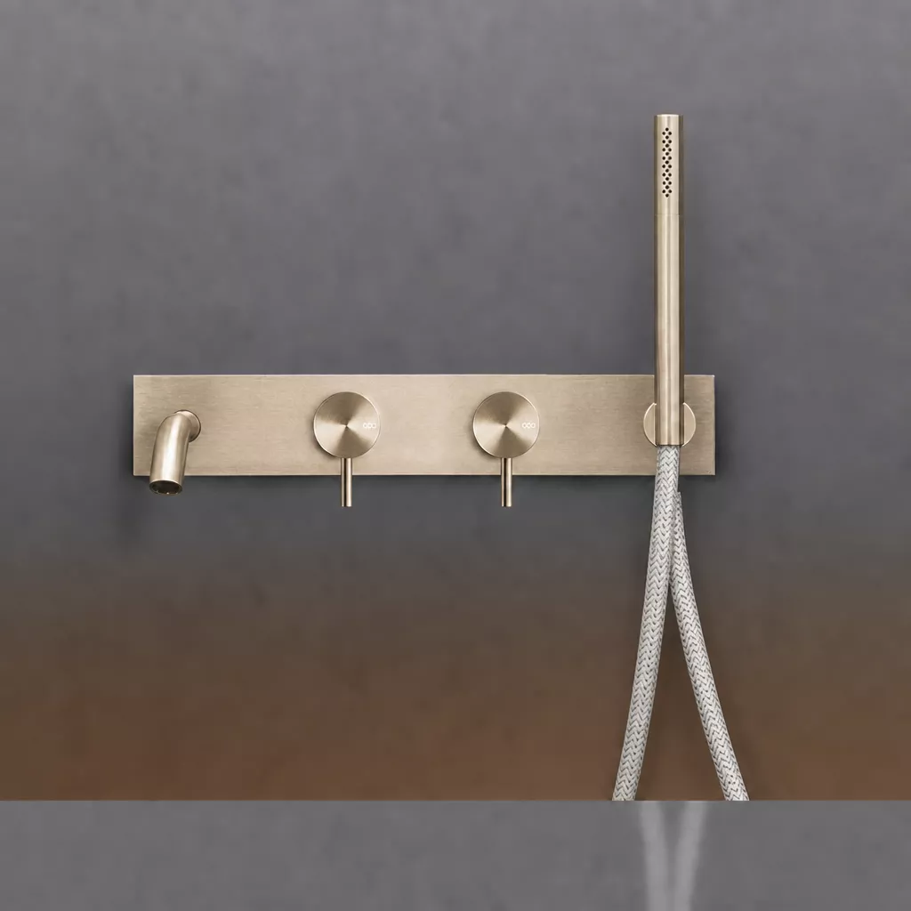 cea MIL 86 Wand-Wannen-Doppel-Eingriffmischer, Ausladung: 185mm, mit Stabhandbrause, Schlauchfarbe edelstahl, light gold satiniert - MIL86IXS cea MIL 86 Wand-Wannen-Doppel-Eingriffmischer, Ausladung: 185mm, mit Stabhandbrause, Schlauchfarbe edelstahl, light gold satiniert - MIL86IXS