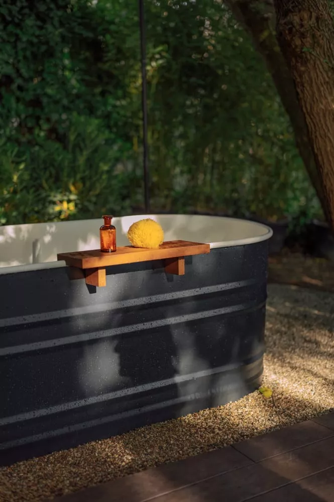 Agape VIEQUES Ablage aus Iroko-Holz für die VIEQUES und VIEQUES XS Badewanne, Breite: 49cm, Tiefe: 16cm - AVAS0971I