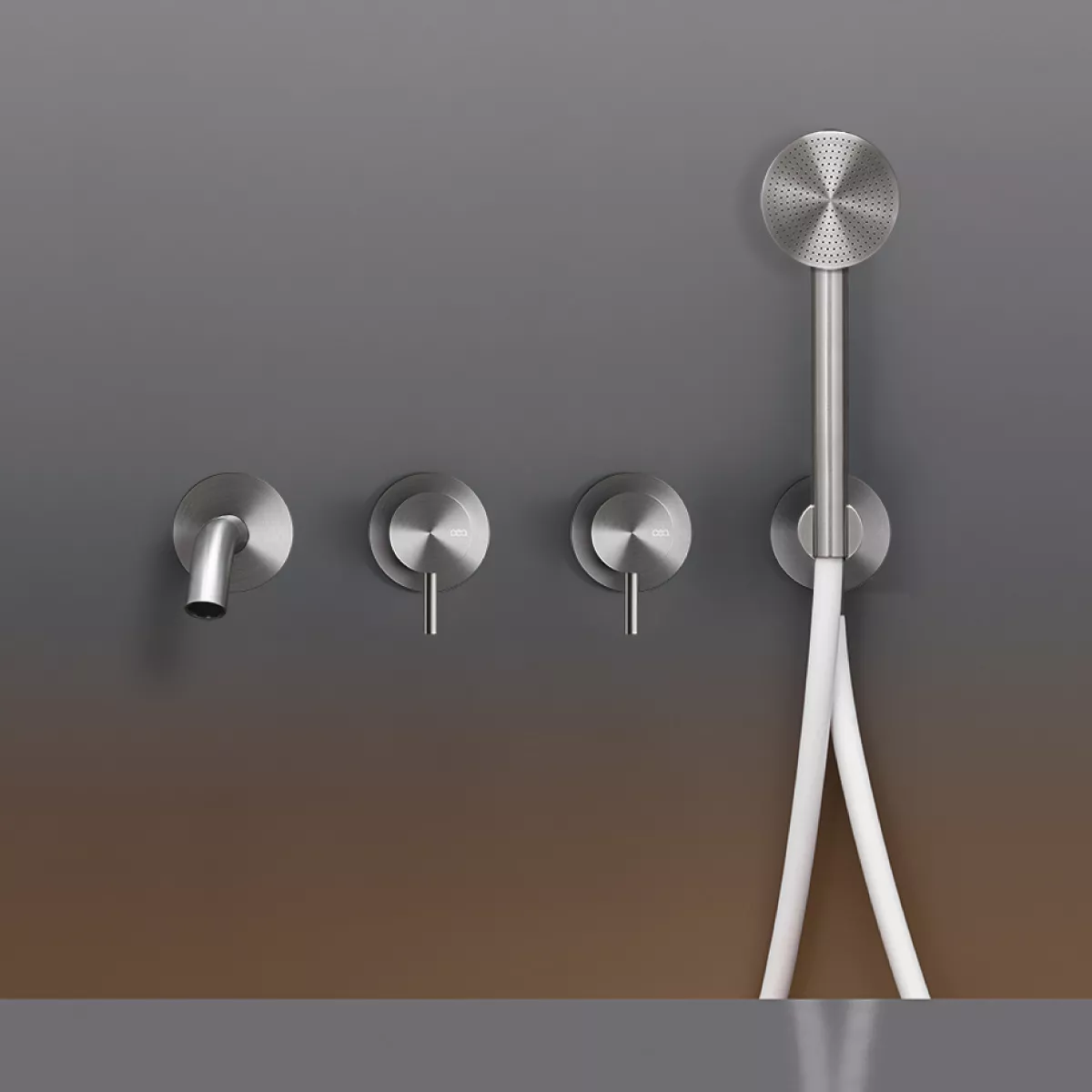 cea MIL 44Y Wand-Wannen-Doppel-Eingriffmischer, Ausladung:185mm mit Rundkopf-Handbrause D:65mm, edelstahl satiniert, Schlauch weiß-MIL44YWS