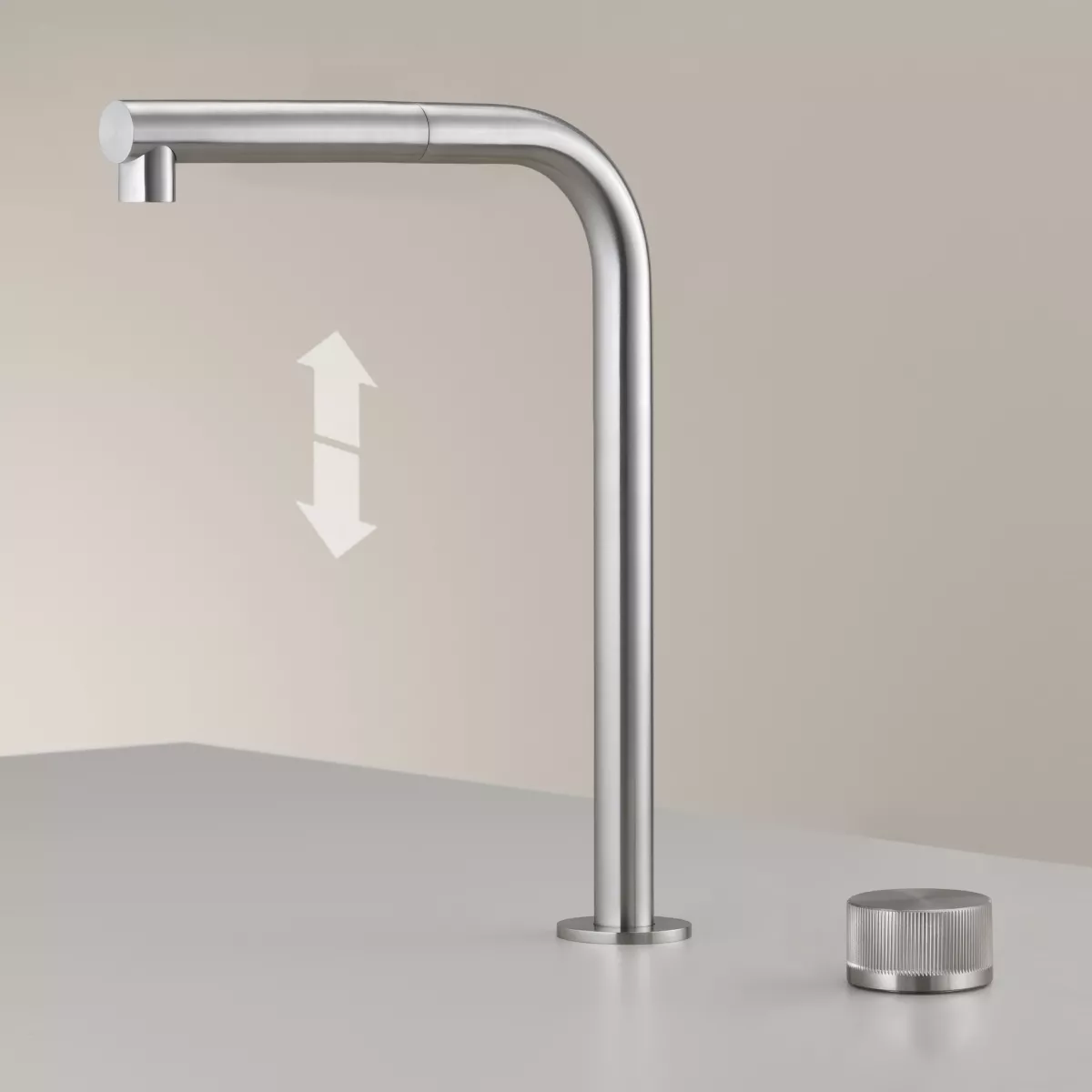 ceadesign APP Progressiver Zweiloch-Mischer mit schwenkbarem und höhenverstellbarem Auslauf, Ausladung: 240mm, edelstahl satiniert-APP03S