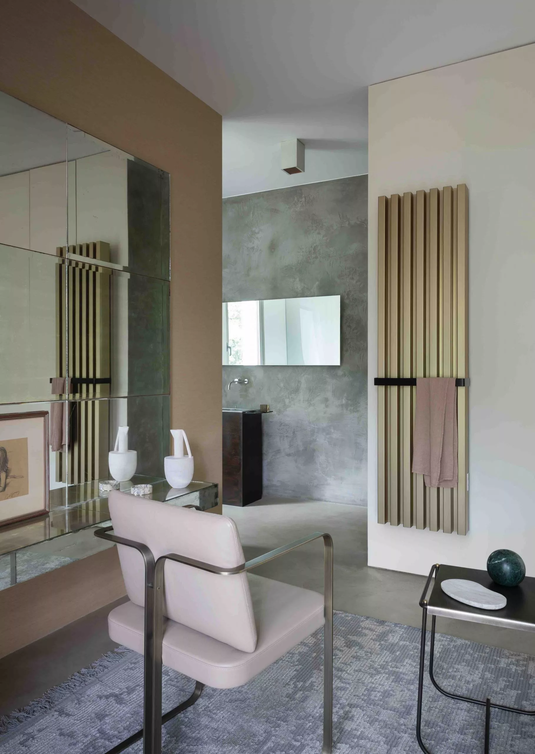 Tubes Radiatori SOHO BATHROOM elektrischer Design-Heizkörper mit 7 vertikalen Elementen und verchromtem Handtuchhalter, Höhe: 180cm, Breite: 44,8cm, weiß matt-SHVBELC#180007ST9010COP90100CRO Tubes Radiatori SOHO BATHROOM elektrischer Design-Heizkörper mit 7 vertikalen Elementen und verchromtem Handtuchhalter, Höhe: 180cm, Breite: 44,8cm, weiß matt-SHVBELC#180007ST9010COP90100CRO